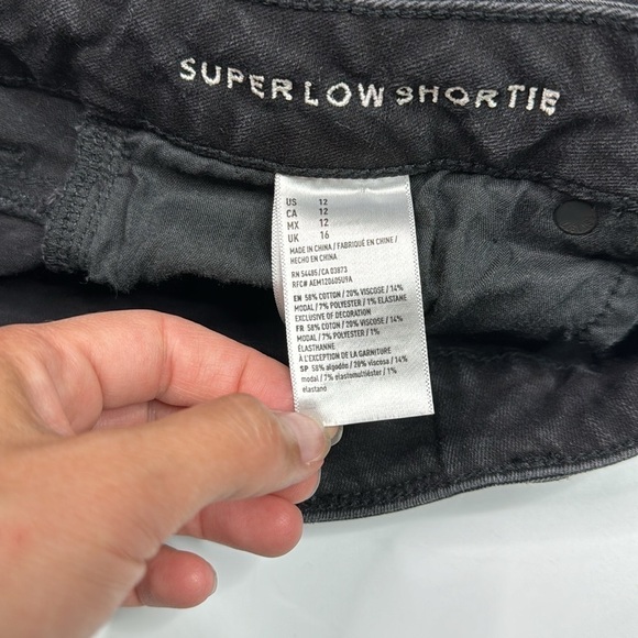 American Eagle Super Stretch Super Low Shortie Black Shorts Size 12 - Picture 8 of 9